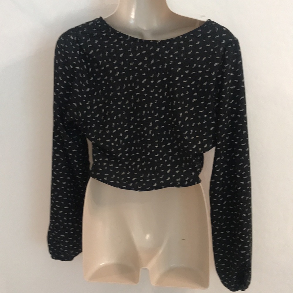 Cropped Blouse - Picture 3 of 6